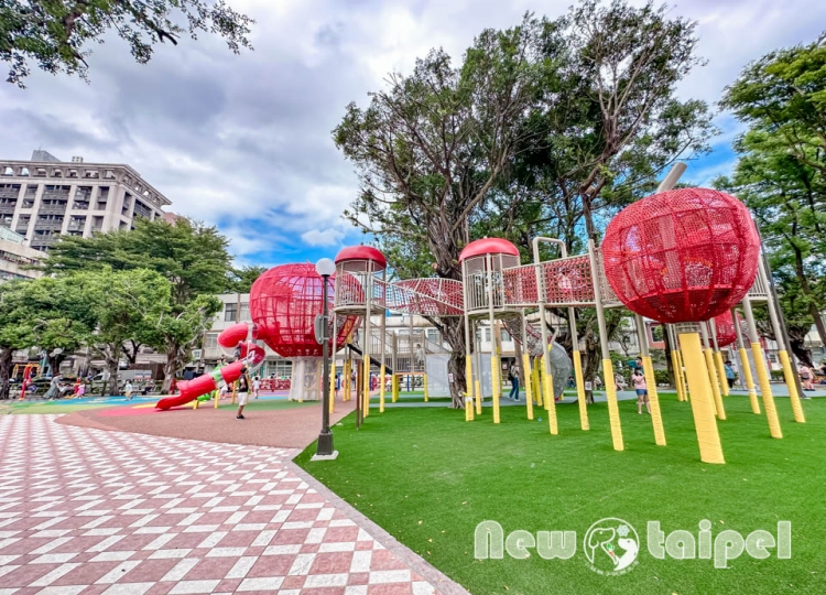 Red Apple Theme Playground