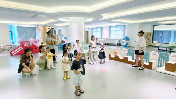 Very Welcome Little Friends Visit Yonglang Kindergarten Showroom