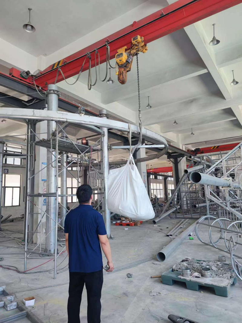 Welcome SGS Worker to Test Export Zipline Products