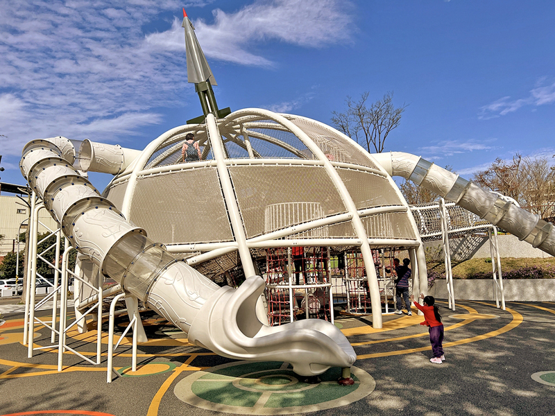 Futuristic Style Kids Fascinating Park