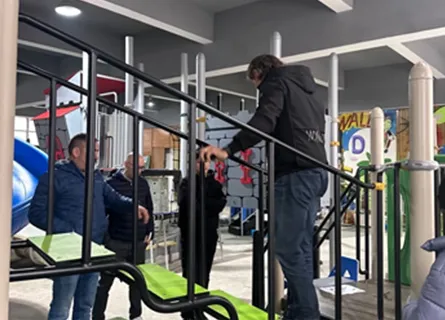 Welcome Yonglang Friends & TUV Test Worker to Factory