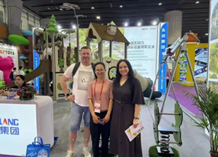 Yonglang Fair Show Time