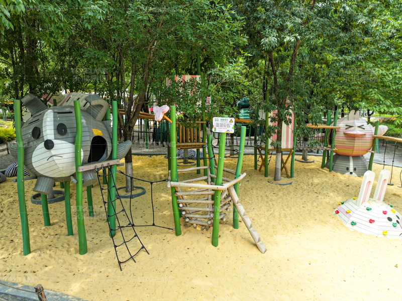 Animal Adventure Playland