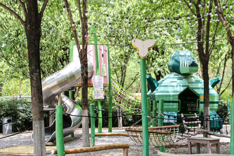 Animal Adventure Playland