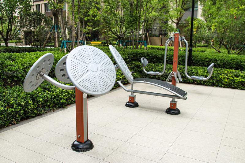 Rocket Style Eye-catching Outdoor Playground