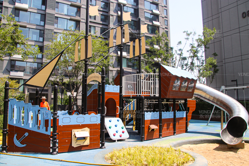 Voyage Play Ship: Safe Nautical Explorations