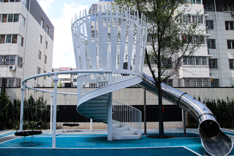 Yonglang's Outdoor Playground: Stylish Adventure Hub