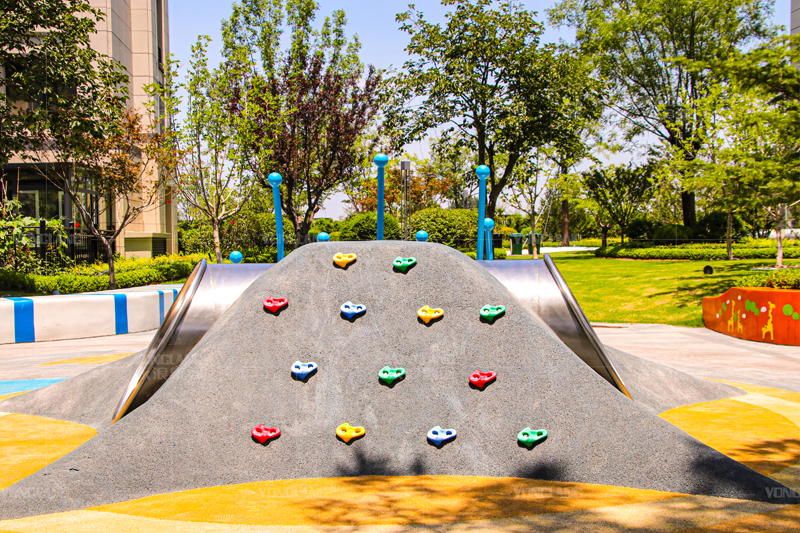 Sail into Fun: Yonglang's Playground at Liu'an Qingfeng